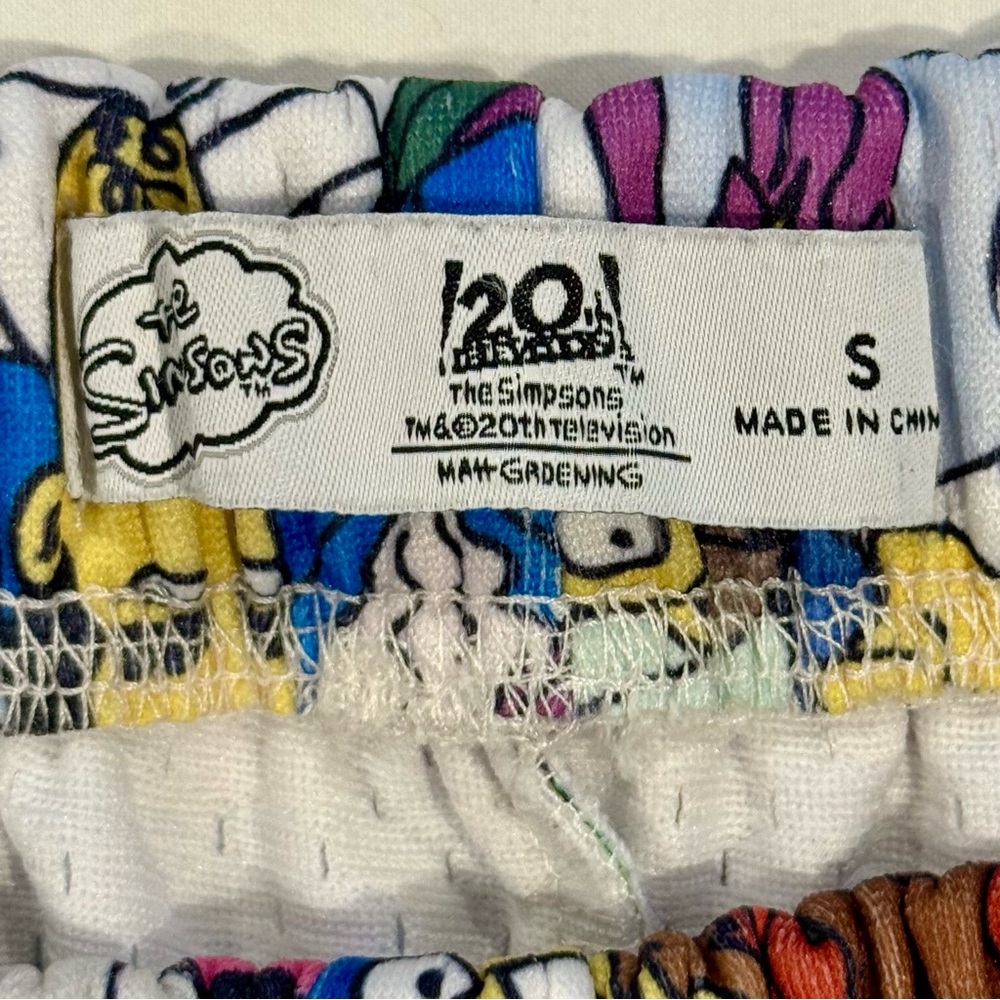 Maxima Simpsons Collage Shorts Mens Small 20th Century Fox Varsity Athletic Bart - Picture 6 of 8
